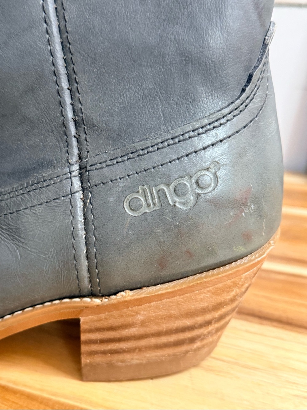 dingo Gray Leather Stacked Heel Boots embroidered western leather festival 8.5D
